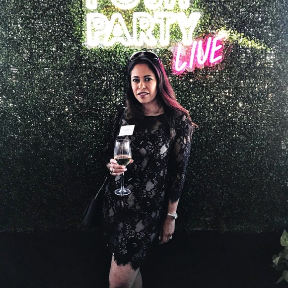 Poshmark Ambassador - Picture 4 of 8